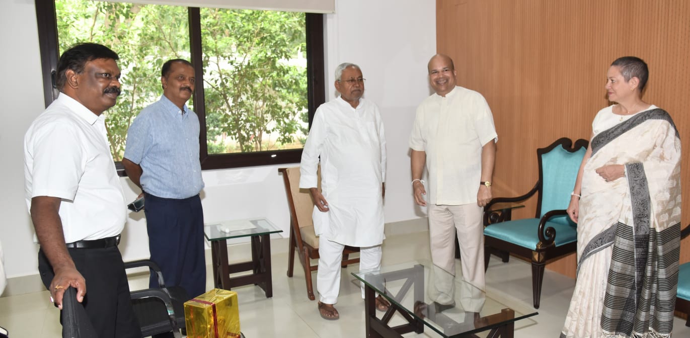nitish kumar se mile srilanka ke uchchayukt