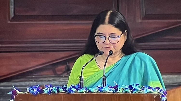 central hall me mahila bill par boli menka gandhi