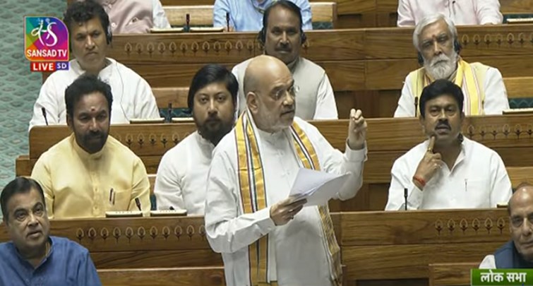 WOMEN RESERVATION BILL KO LEKAR AMIT SHAH NE CONGRESS PER KIYA PALATWAR