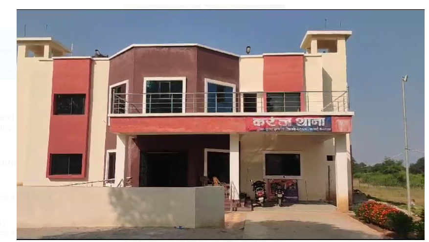 gumla mai bijlee vibhag ki badi laparwahi 