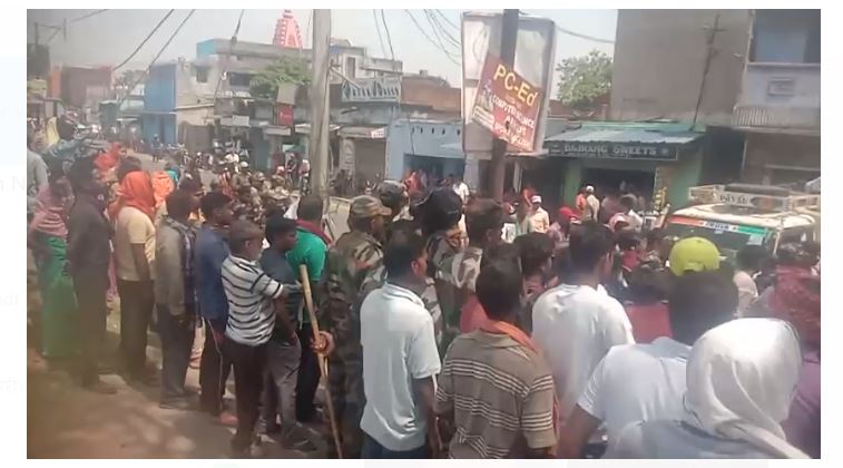 jamtara mai youwak ki chaku markar hatya 