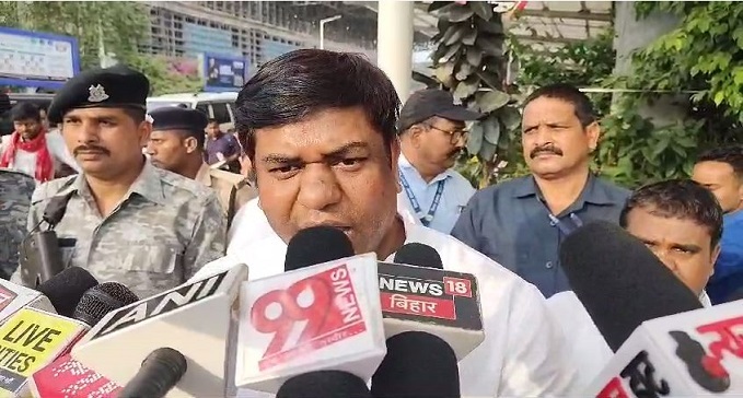 Mukesh Sahni targeted PM