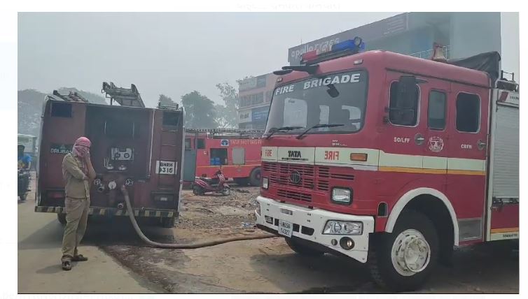 jamshedpur mai moter parts godam mai lagi bhishan aag 