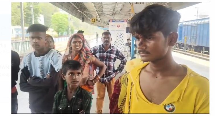 dhanbad mai sahebganj ke majdooron ke saath marpit 