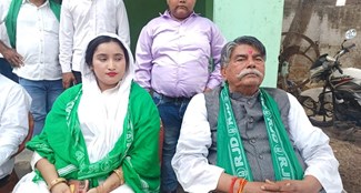  Awadh Bihari Chaudhary reached Siwan after getting RJD symbol