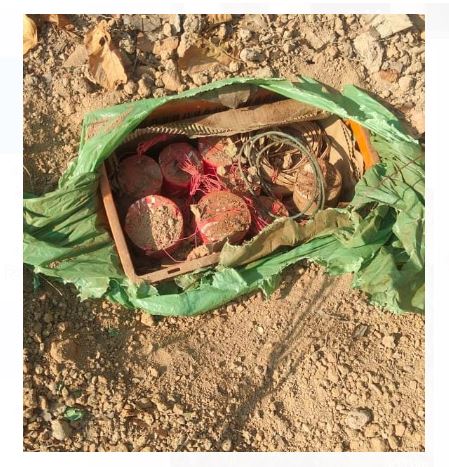 naxaliyon ke mansube per fira paani 