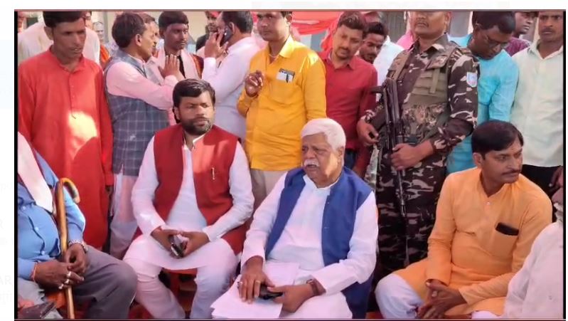 garhwa mai bhajpa neta bd ram per fir darja 