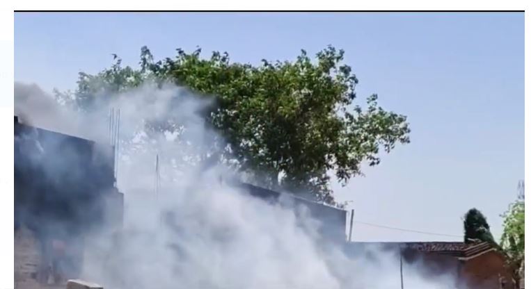 dhanbad mai ek ghar mai lagi aag 