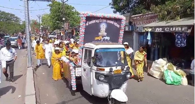  Grand procession taken out on the birth anniversary of Lord Mahavir