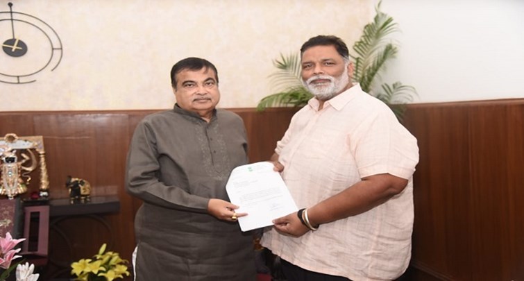  Pappu Yadav met Union Minister Nitin Gadkari