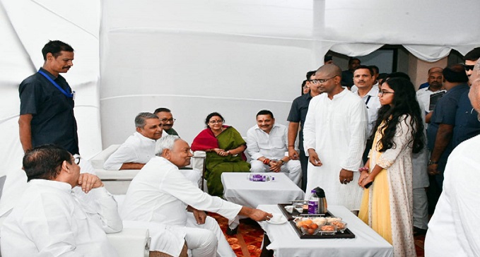 CM Nitish attended the funeral rites of JDU LEADER Rajeev Ranjan.