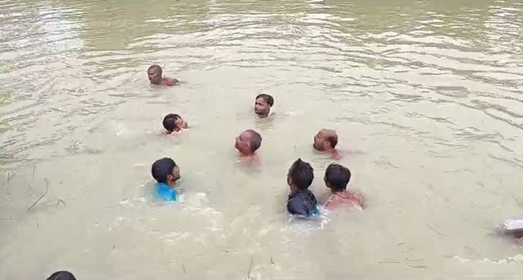  Three students died due to drowning in Yamune river of Jehanabad