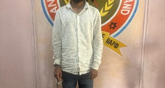  Pandey gang member Bajrang carrying a bag full of notes in Vande Bharat train arrested at Patna Junction, Jharkhand ATS arrested him and sent him to 