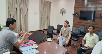  Meeting between form factory director and businessman from Romania