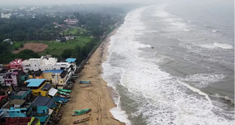 Fengal hits the coast, impact in Tamil Nadu, Puducherry, Kerala, Karnataka and Andhra Pradesh