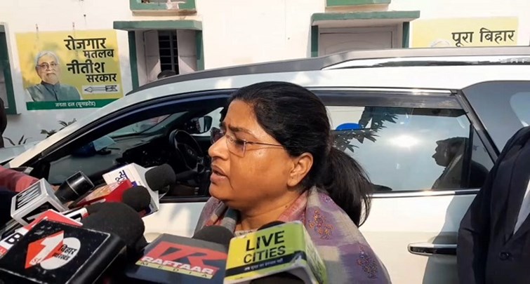  Minister Lacey Singh angry over Lalu Prasad statement