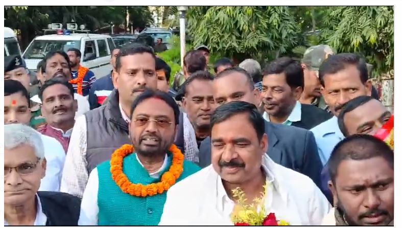 deoghar mai mantri sanjay yadav ne kaha