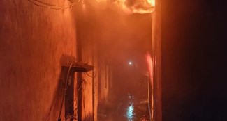 Major fire in furniture warehouse in Chakulia, loss worth lakhs of rupees