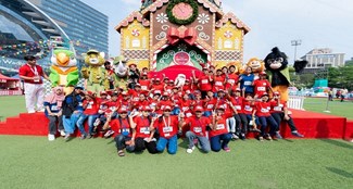  Children reach the dream world of Reliance Hamleys Wonderland