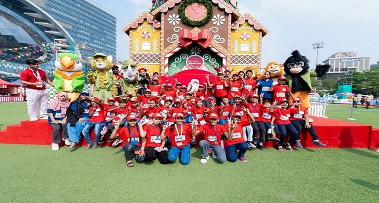  Children reach the dream world of Reliance Hamleys Wonderland