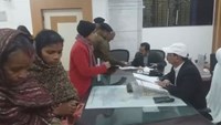 Bettiah DM's Janata Darbar Faced with public problems, gave instructions for on-the-spot solutions