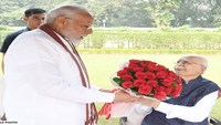  Lal Krishna Advani received Bharat Samman