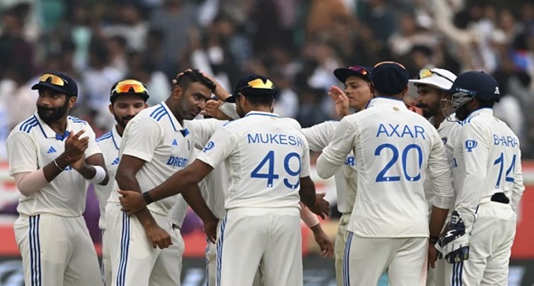India defeated England by 106 runs in the second test match.