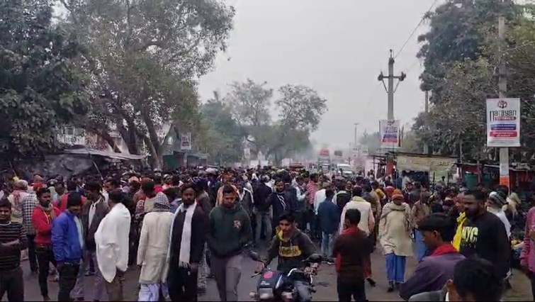 Brutal murder of rural doctor in Rohtas. Road blocked in protest.