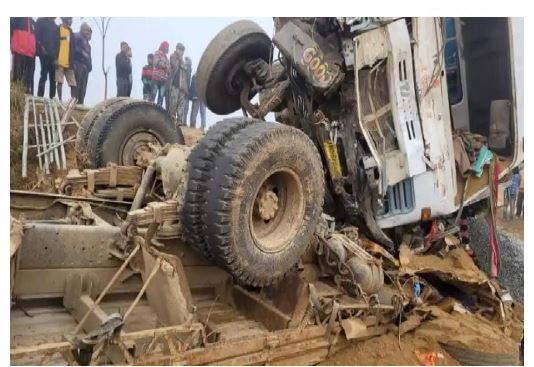 jharkhand ke khunti mai dardanaak sadak hadsa  