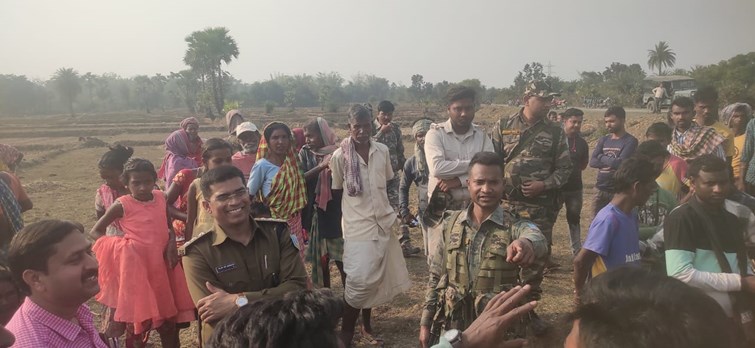 Many officers including trainee IAS were captured by the villagers, all were released after paying the bond