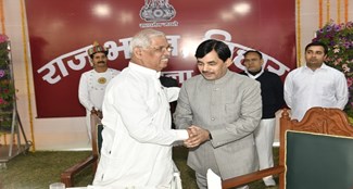  Shahnawaz Hussain met the Governor