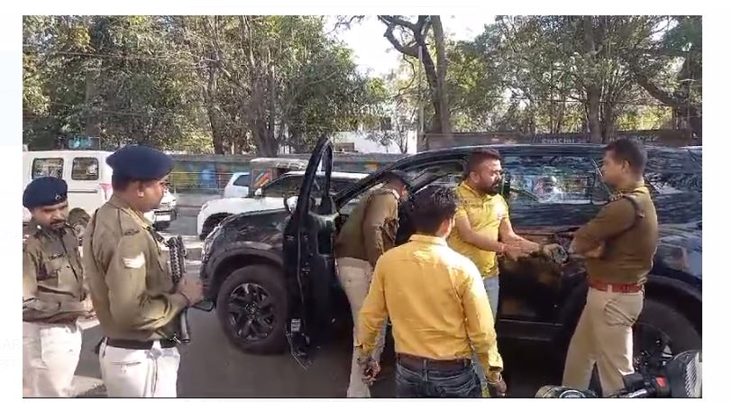 dhanbad mai fir dindahare chhintai 