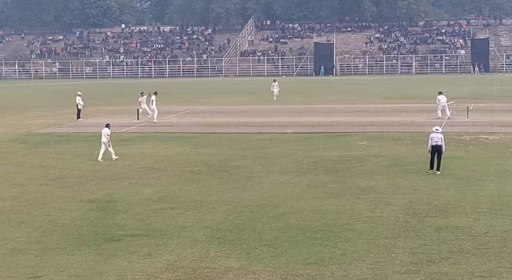 ranji trophy match bihar vs mumbai , team bihar ki halat kharab mumbai ke diggjon ke samne ludhke bihari ballebaj 