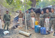 Nawada police destroyed liquor distilleries in forest areas