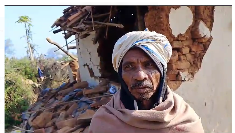 garhwa mai jangali hathiyon ka utapaat 