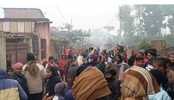  BPSC teacher created a big scandal Dead body found hanging, brother sleeping in the next room