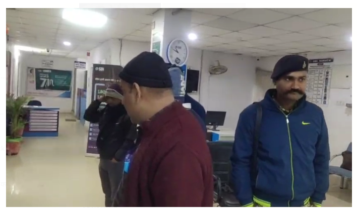 sarath mai bank lootne ki koshish