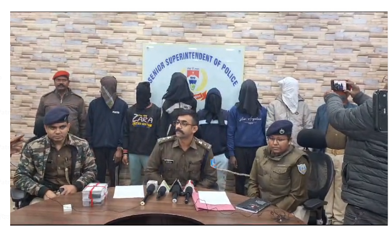 cyber aparadhiyon ke khilaf badi karrawai 