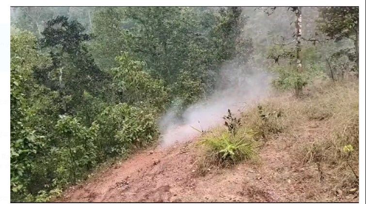 chaibasa mai fir 3 ied bum baramad 