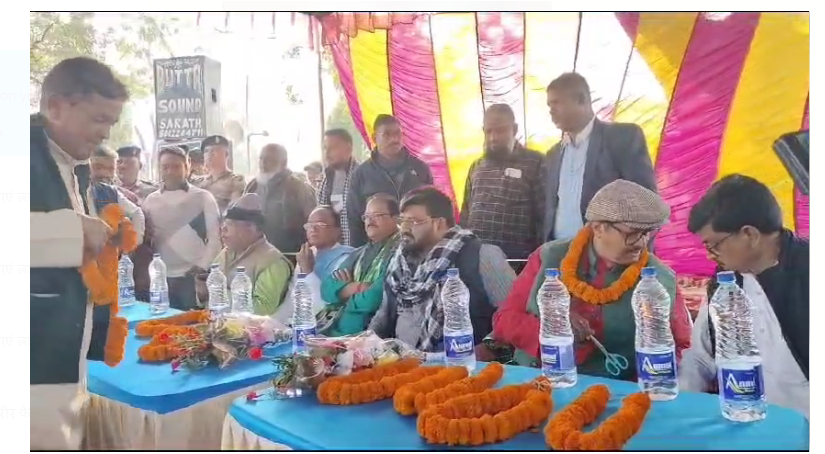 mantri hafijul hasan ne vikas yojnaon ka diya tohfa 