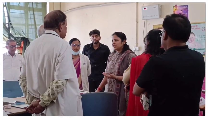 dhanbad dc ne snmmch ka kiya nirikshan