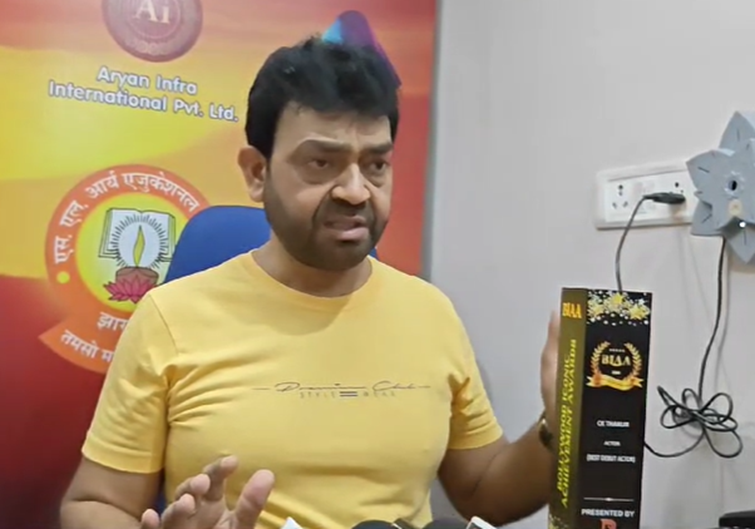  Actor CK Thakur honored with Best Debut Actor Award