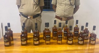  Liquor smuggling through Hatia Islampur Express train