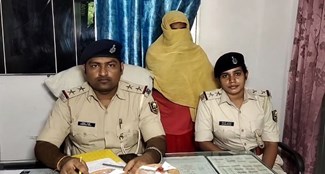 Woman smuggler who dodged police by wearing mask arrested