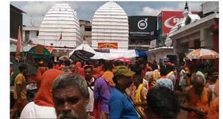 deoghar baba mandir mai shradhaluon ki umdi bhir