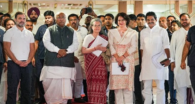  Sonia Gandhi becomes chairperson of Congress Parliamentary Party