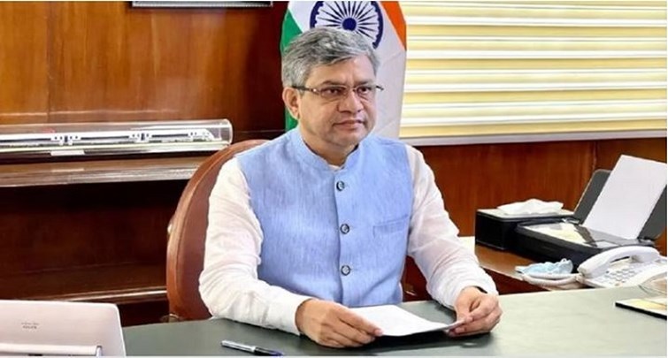  Ashwini Vaishnav took charge as Railway Minister