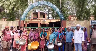 People s anger over water shortage in Dhanbad