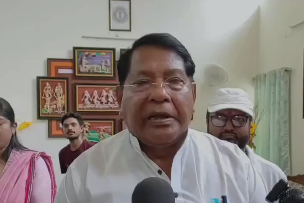 Congress busy preparing for assembly elections, Minister Rameshwar Oraon arrives to meet people