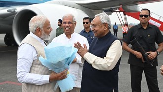 CM Nitish gave confidence to PM Modi in Aurangabad, said - this time NDA will win 400 seats, invited to come to Bihar again and again